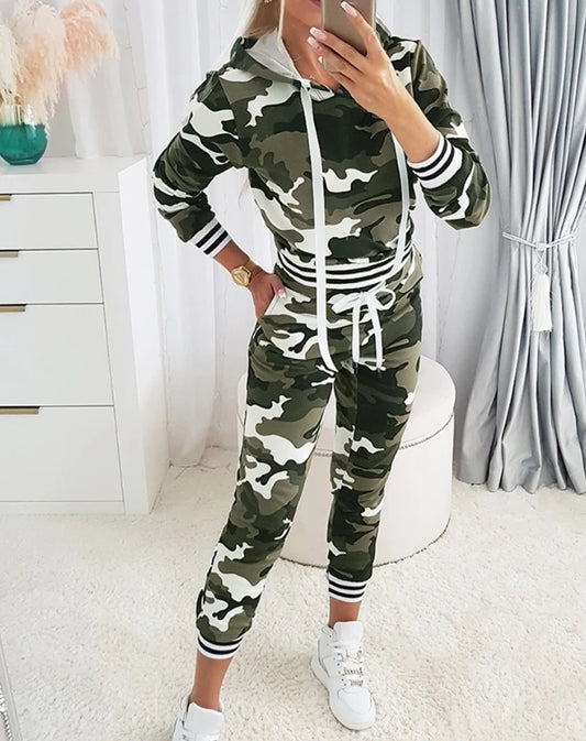 2023 Autumn Winter Spring Fashion Casual Camouflage Print Striped Hooded Sweatshirt Sweatpants Set Womens Two Piece Sets Outfit